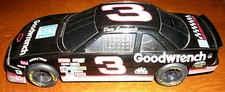 DALE EARNHARDT 1992 3 Chevrolet Lumina GM Goodwrench Racing Champions 1:24 car