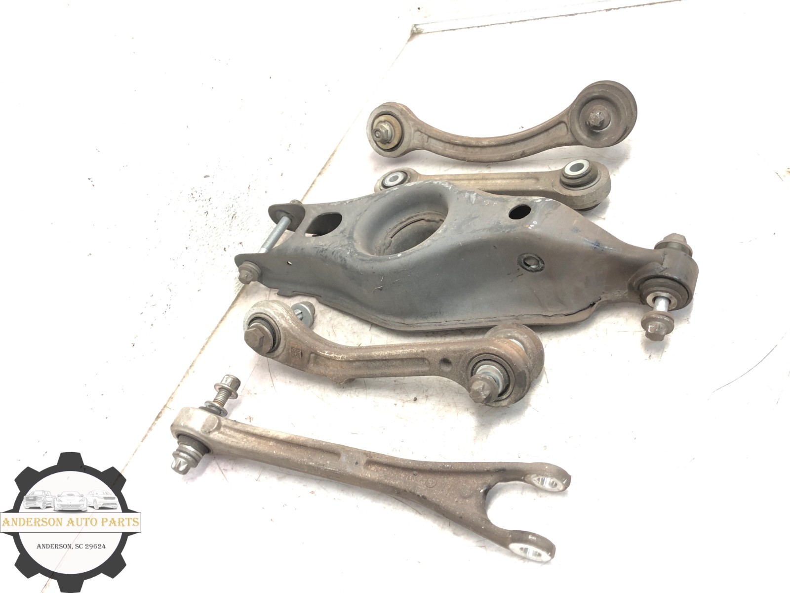 2014-2020 MASERATI QUATTROPORTE RIGHT PASSENGER REAR CONTROL ARM SET OEM