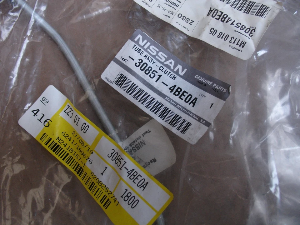 Tubo de embrague 308514BE0A para Nissan X-Trail T32 diésel DCI 4x4 Foto 2 de 2