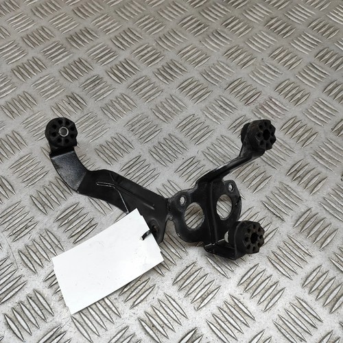 BMW 4 Coupe F32 ABS-Pumpenhalter 2284888 3,0 Benzin 317 kW 2015 30422550