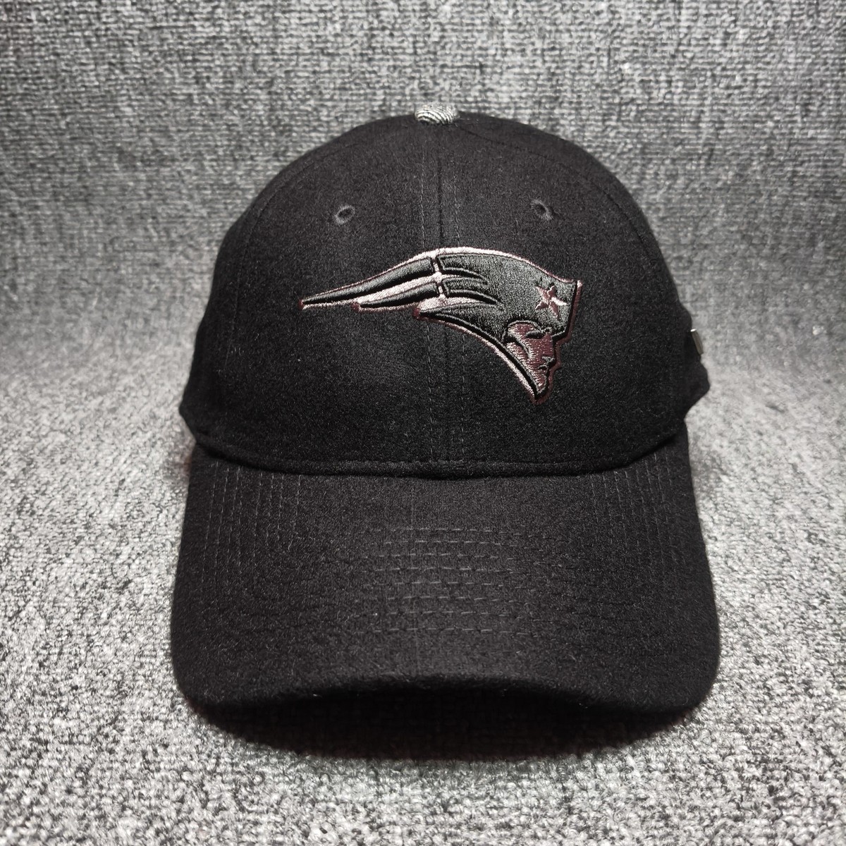 New Era New England Patriots NFL Black Stretch Fit Cap Hat Size M Herringbone