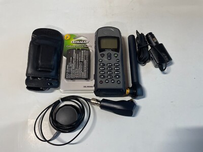 Iridium 9505A Satellite Phone and EXTRAS