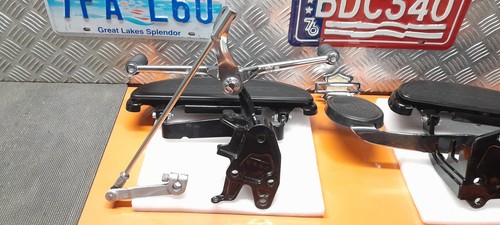 Harley Davidson kit comandi a pedale x Softail dal 2007 Cross Bones Fat Boy Slim - Foto 5 di 19