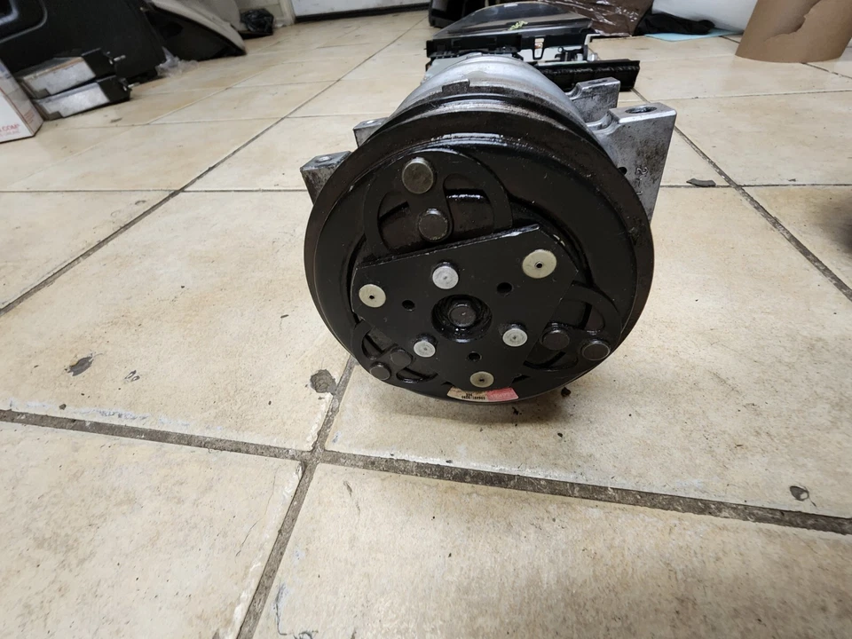  Volvo S60 2001 2002 2003 2004 compresor de aire acondicionado Foto 3 de 4