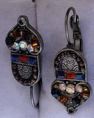 Vintage Pair Multi Colored Stone Pierced Earrings Unbranded 20mm Tall 12mm Acros