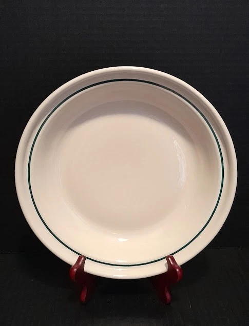 Longaberger Pottery Holley Berry 10” Pie Plate USA