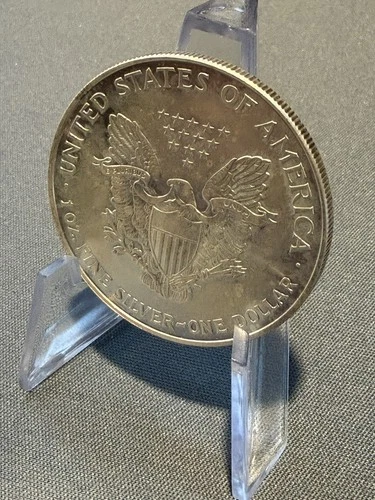 1995 Walking Liberty 1oz .999 Fine Silver Dollar