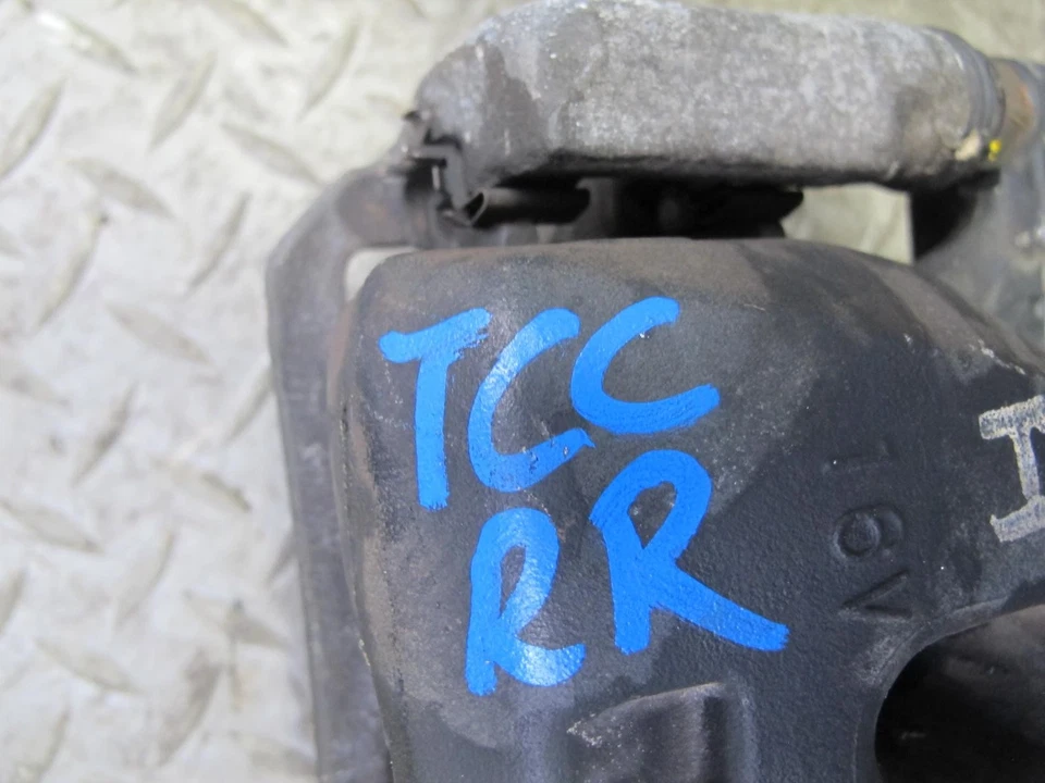 95-97 TOYOTA CELSIOR LEXUS LS400 UCF20 CONJUNTO DE PINÇA DE FREIO TRASEIRA ESQUERDA E DIREITA FABRICANTE DE EQUIPAMENTO ORIGINAL - Imagem 2 de 4