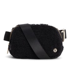 Lululemon Everywhere Fleece Belt Bag Black/Gold Hardware