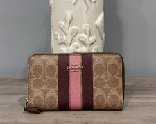 COACH CBO79 Medium Id Zip Wallet In Signature Canvas Varsity Stripe Tan Multi