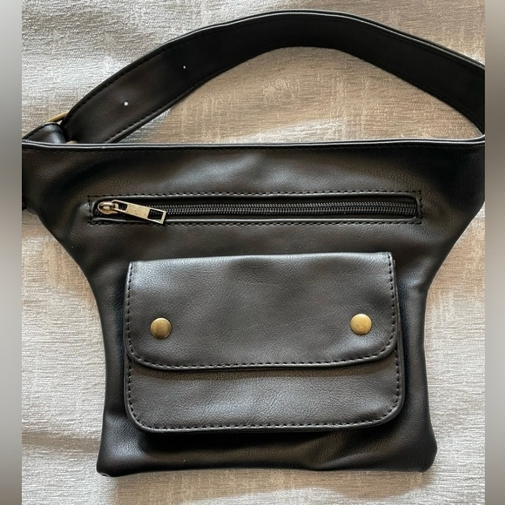Faux Leather Belt Bag Bundle - 2 Roomy Black & Brown Bags for Travel & Fashion
