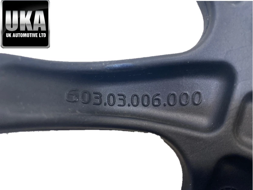 KTM 1290 Super Duke R Superduke 2018 montaje del motor lateral derecho 60303006000 Foto 2 de 2