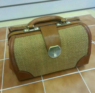 ALAMI LONDON Leather and Linen/Canvas Gladstone Doctors Bag 11" Fashion Bag Brown/Tan