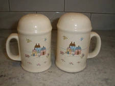 INTERNATIONAL HEARTLAND COUNTRY HOME SALT AND PEPPER SHAKERS DOMED