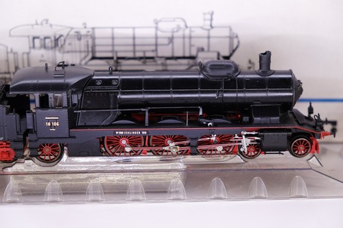 Märklin 3513 Klasse C/BR 18.1 Reichsbahn | sehr gut erhalten in OVP | 5 Sterne | Condition: Gebraucht