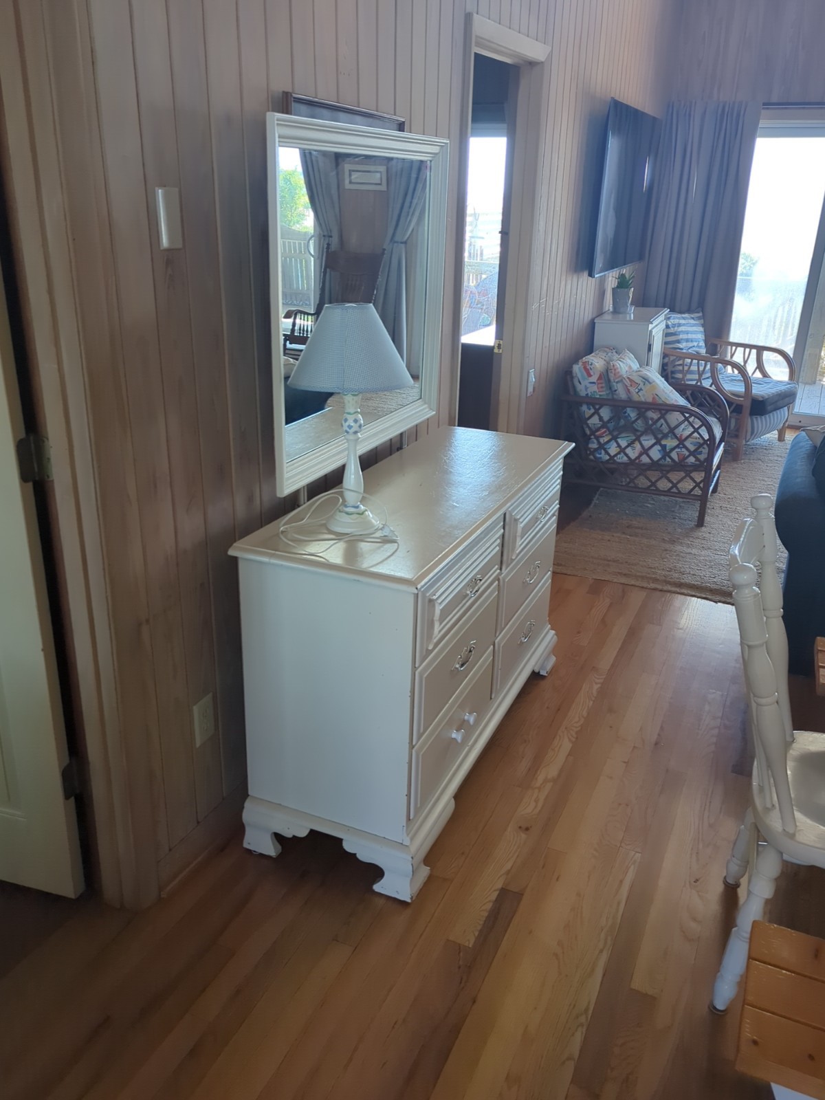 Dresser-image