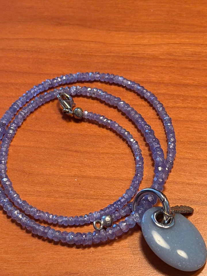 Schönes Tansanit Collier im Facettenschliff, mit hellblauen Anhänger Engelsstein - Bild 1 von 4