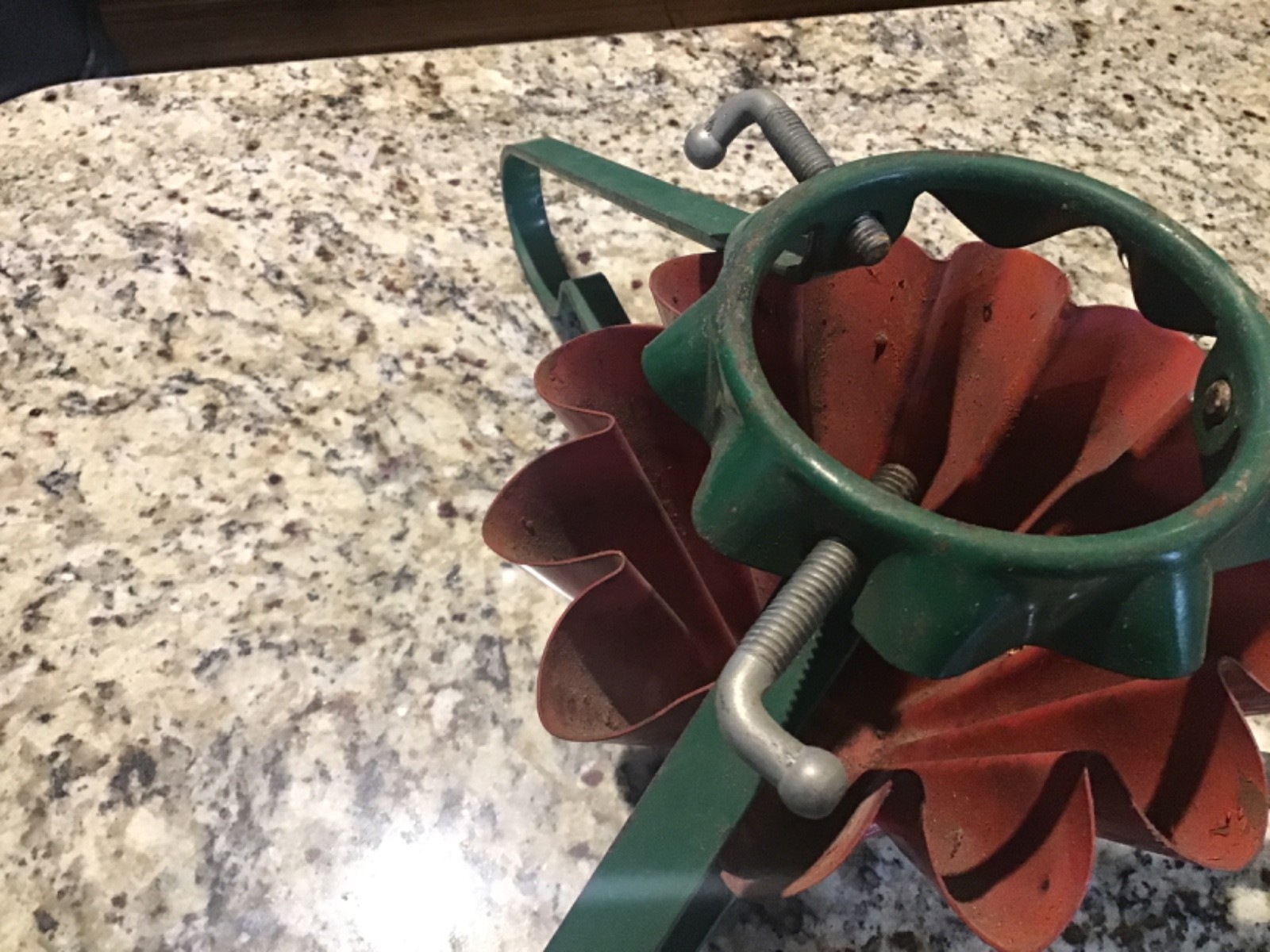 Vintage Metal Live Christmas Tree Stand Red & Green Fluted Water Holder USA