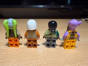 LEGO Star Wars &ldquo;The Ghost&rdquo; ship with &ldquo;the Phantom&rdquo; and crew minifigures