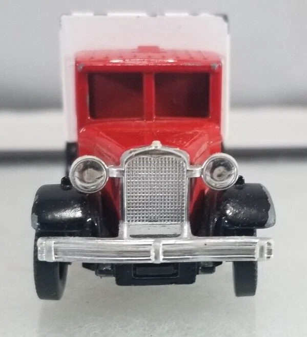 Lledo Standard Oil Atlas Tires Truck No 1 - Made in England / Loose - Image 3 of 4