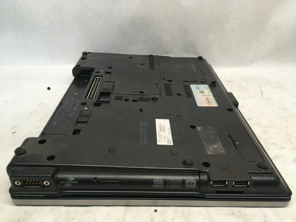 HP Compaq 6735b 15.4" Laptop For Parts/Repair Does not power ON NO Keyboard  JR - Image 4 of 4