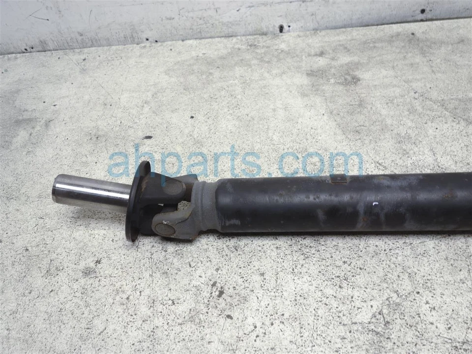 2000-2004 Nissan Pathfinder Auto Tra Propeller Shaft Driveshaft - Image 2 of 4
