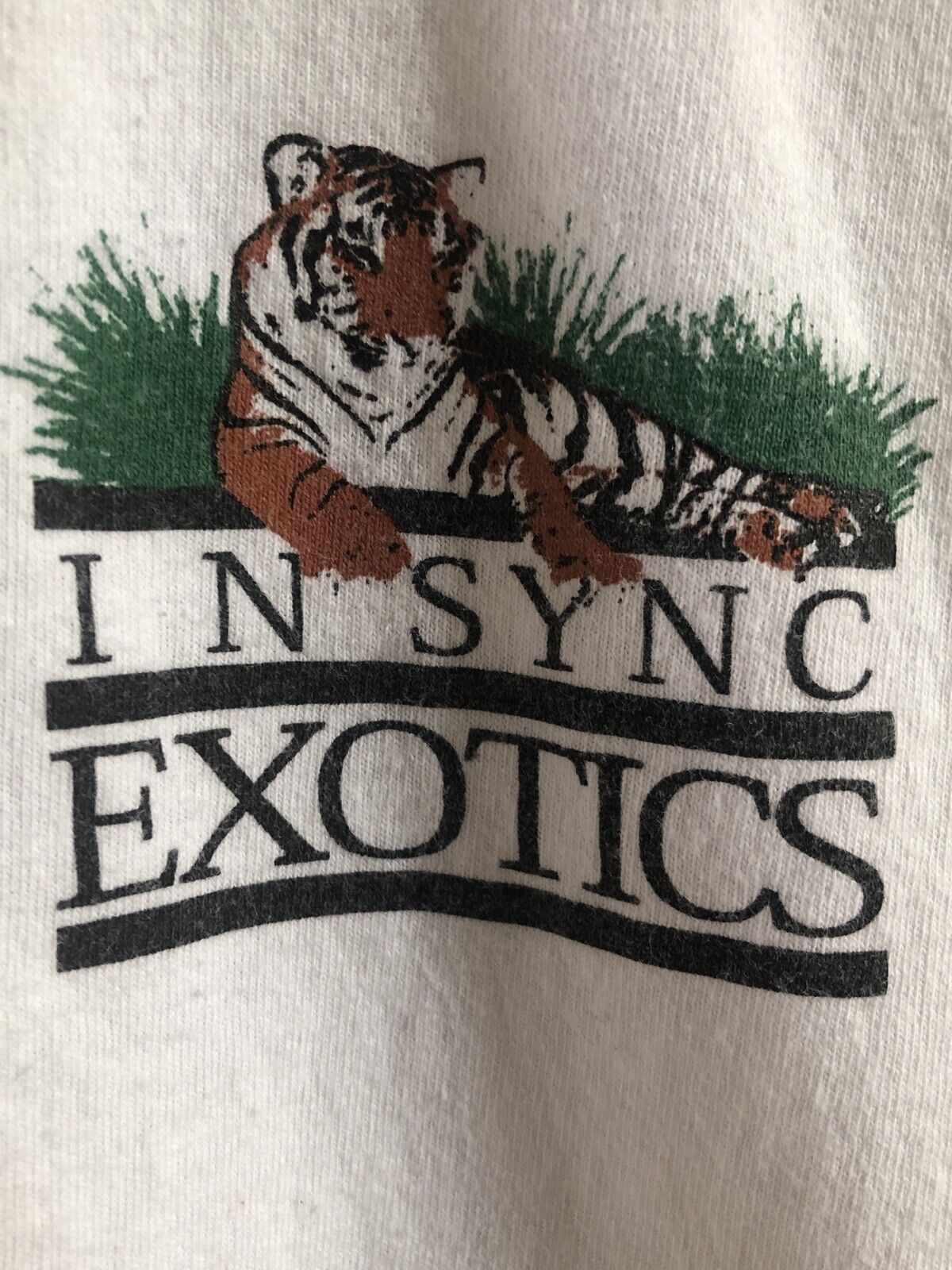 In Sync Exotics Vintage Tiger T-Shirt 2011 Wildli… - image 1