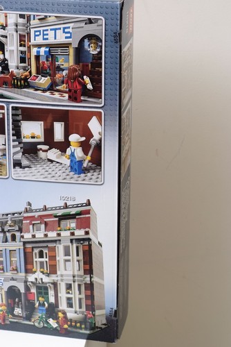 LEGO CREATOR 10218 Pet Shop BNISB - Picture 3 of 4
