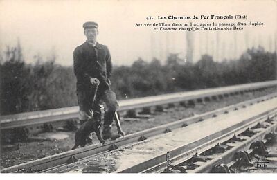 Trains - No. 64384 - The French Railways - Arrival of Water in a B