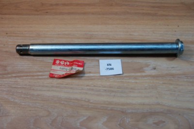 Suzuki 64711-15D50 AXLE, REAR (L:283.5) Genuine NEU NOS xn7586 | eBay