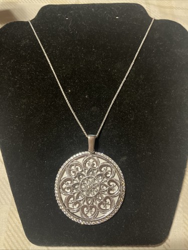 Diamonique Lux Vue Magnifying Glass Pendant Necklace Silver Tone QVC 34”