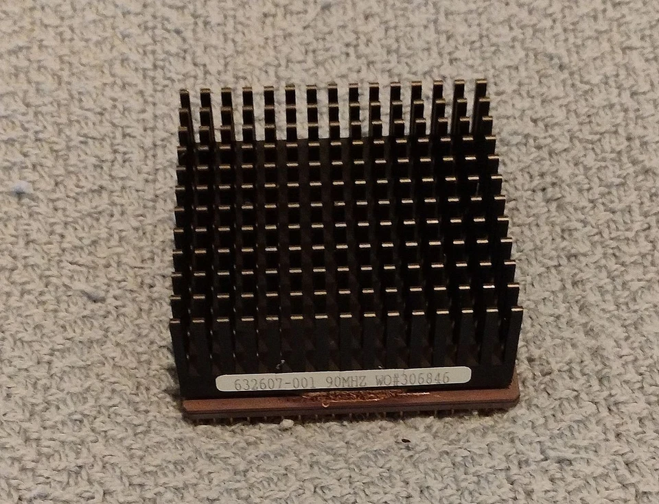 Vintage Intel Pentium 90Mhz CPU 80502-90 SX957 W/Heatsink Packard Bell 110CDT - Image 4 of 4