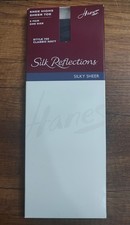 Hanes Silk Reflections Sheer Toe Knee Highs 725 Classic Navy 2 Pair One Size B19