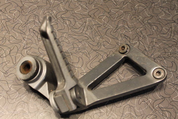 ANKページ Kawasaki ZX900 ZX9 B Ninja 1996 Rear Footpeg Mount Bracket