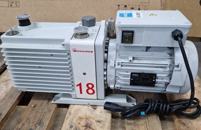 EDWARDS 18 Vacuum Pump                                                 B 4919/06
