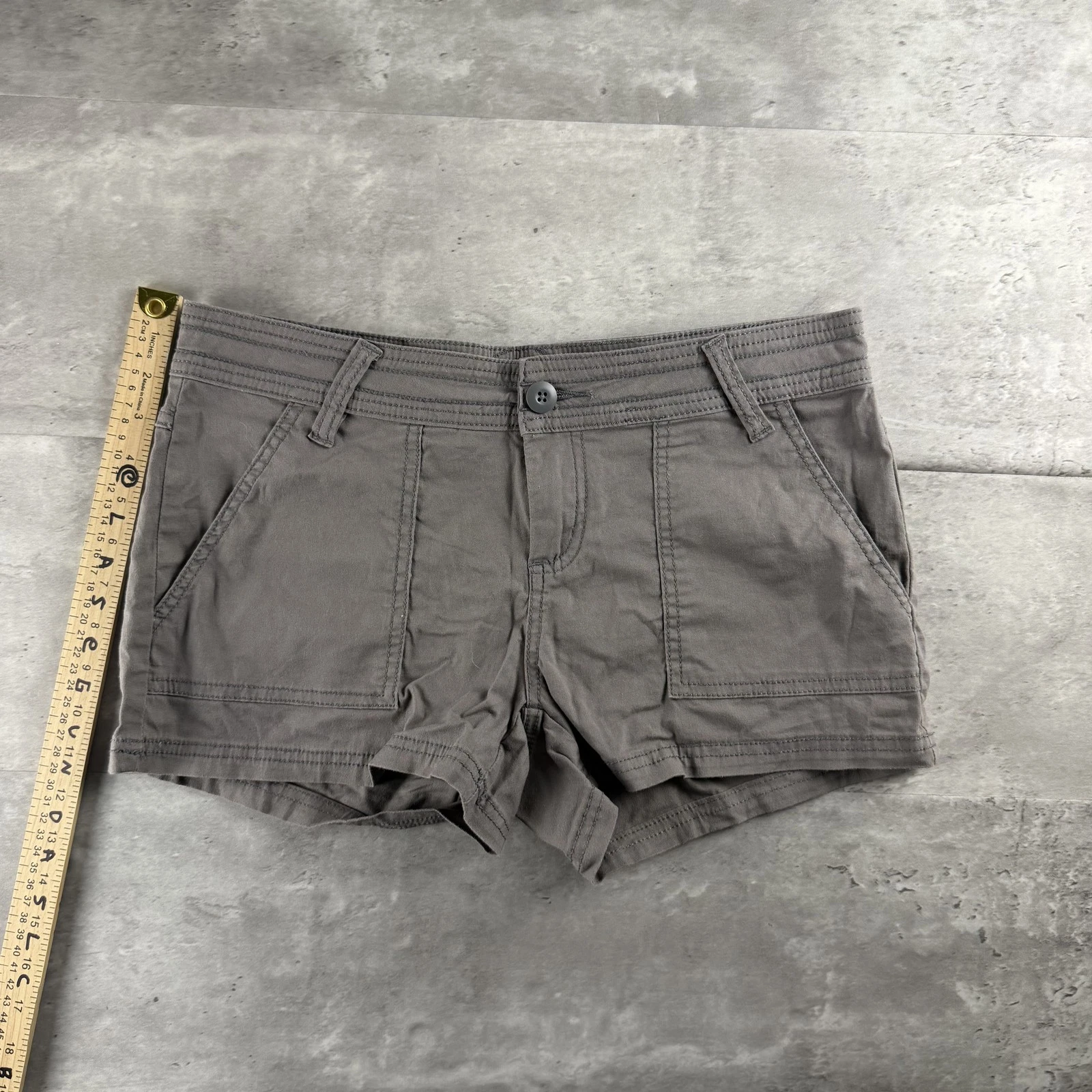 Prana Women's Gray Outdoor Casual Stretch Shorts Size 6 Hiking Travel