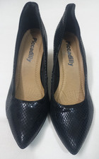 Piccadilly Black Snake Print Pointed Toe Pumps Size 6 USA 37 EUR Kitten Heels