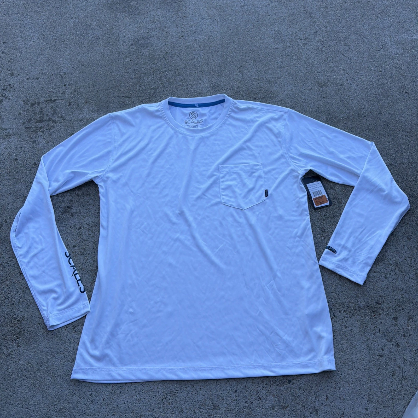 Scales Fishing Shirt Mens L Long Sleeve Pro Performance Wicking SPF 50 NWT