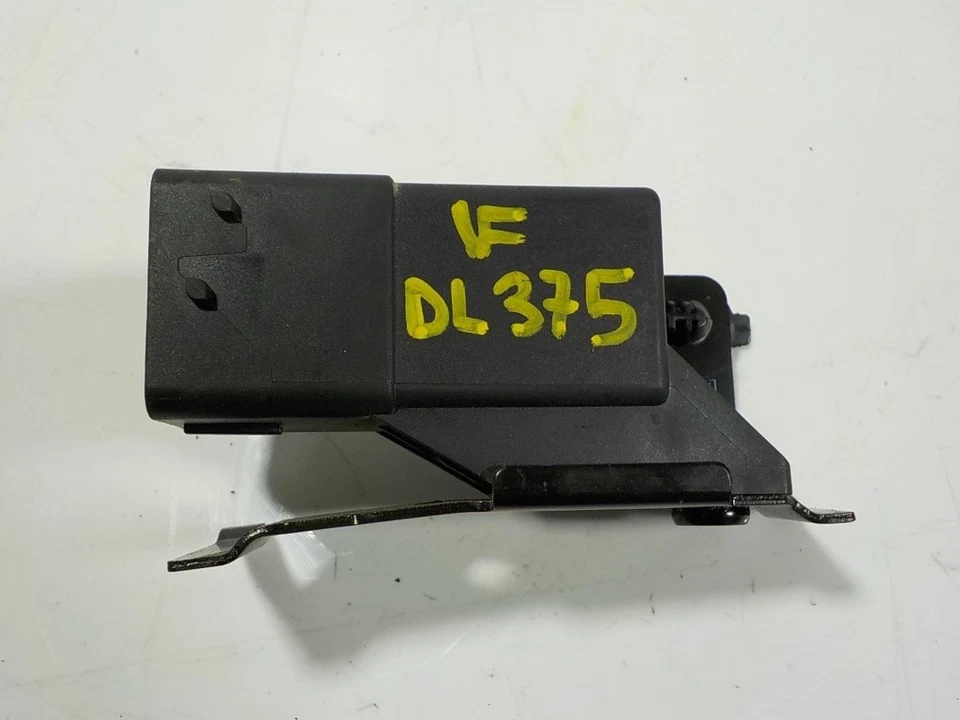 9803299780 GLOW PLUG / 9803299780 / 17311115 FOR PEUGEOT 508 SW 1.5 BLUE-HDI FAP - Image 3 of 4