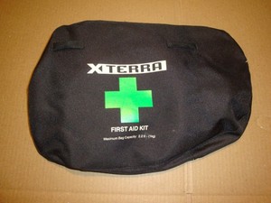NISSAN XTERRA FIRST AID KIT BAG OEM NICE 98 99 00 01 02 03 04 05 06 07 08 09-13