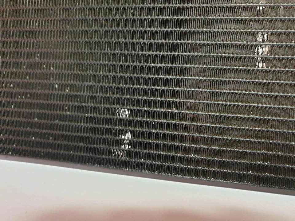 LANDROVER DISCOVERY SPORT L550 MK1 2018 AIR CON CONDENSER 2.0L DIESEL LR075358 - Image 3 of 4