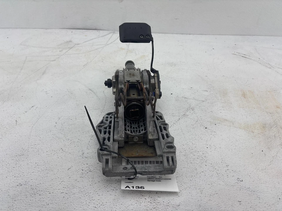 2000-2002 Audi S4 Power Steering Column OEM - Image 4 of 4