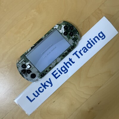 PSP 3000 Metal Gear Solid Peace Walker Premiun Console Charger [CC