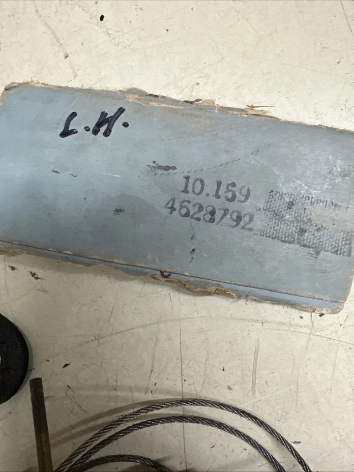 GM 4628792 1954-56 Buick Roadmaster Super LH limpiaparabrisas transmisión nuevo de stock Foto 2 de 4