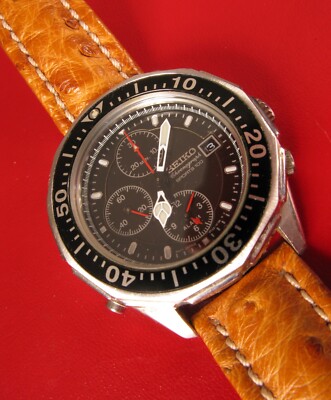 SEIKO DIVER CHRONOGRAPH SPORTS 100 QUARTZ SAPPHIRE CRYSTAL MENS DIVE WATCH !!