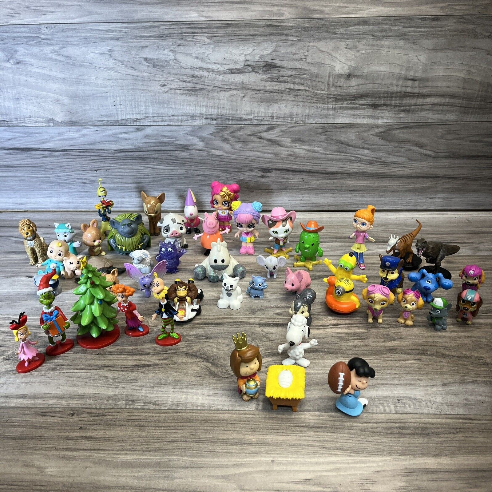 Large Lot Of 50+ Figurines & Small Toys The Grinch, Peanuts, Minions, Paw Patrol