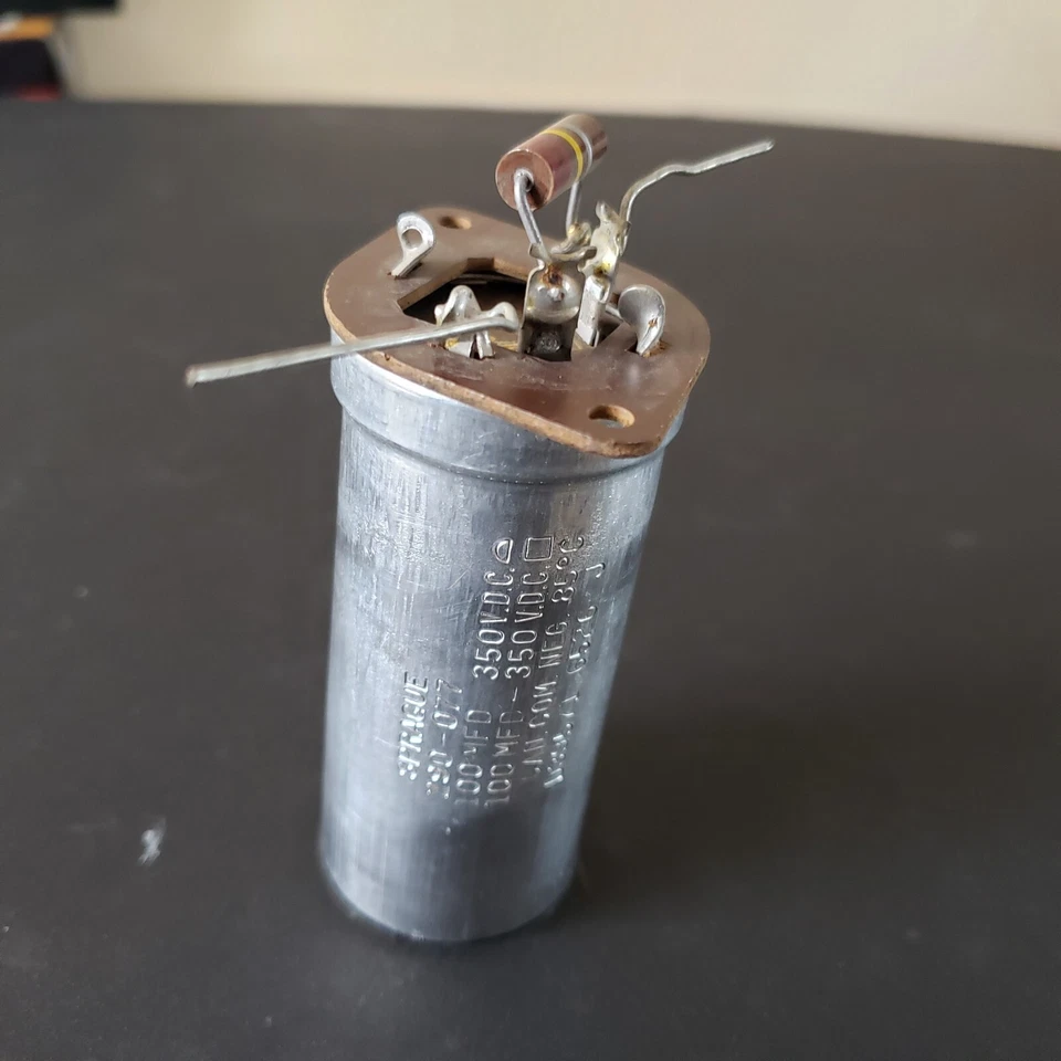 Vintage SPRAGUE 290-077 100 mfd 350 v.d.c. can com V.D.C. D39571 6526-J - Imagem 2 de 2