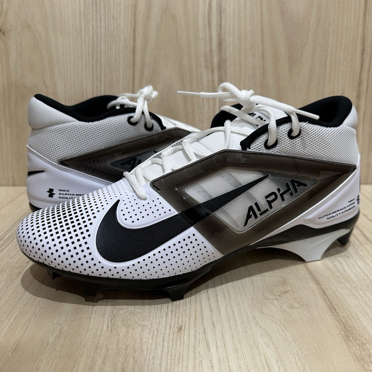 Nike Air Alpha Menace 4 Pro Football Cleats Black White Men  display picture 3