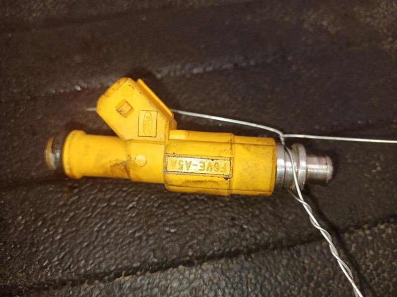 Fuel Injector for 1999 Ford F350 Super Duty 6.8L V10 F6VE-A5A 9064362