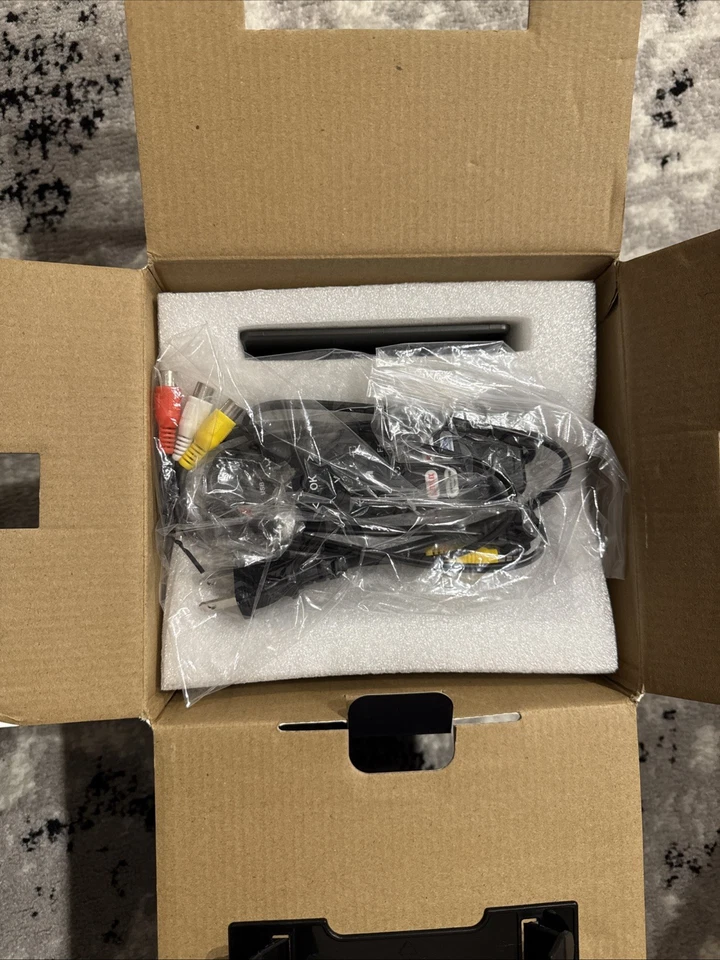 Netflix Licensed 1080P Polocsh Portable Projector with WIFI & Bluetooth P7 $149 - Image 3 of 4